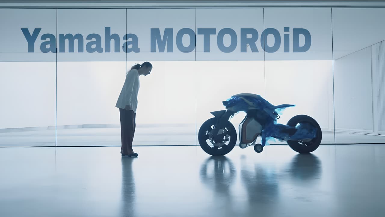 Yamaha MOTOROiD: The Smart Motorcycle That Feels Alive