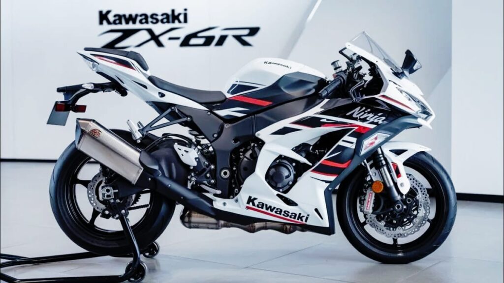 Kawasaki Ninja ZX-6R 2025: Power, Style & Comfort in One Perfect Supersport!